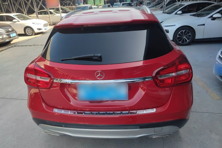 Mercedes-Benz GLA Class 2016 car image #6