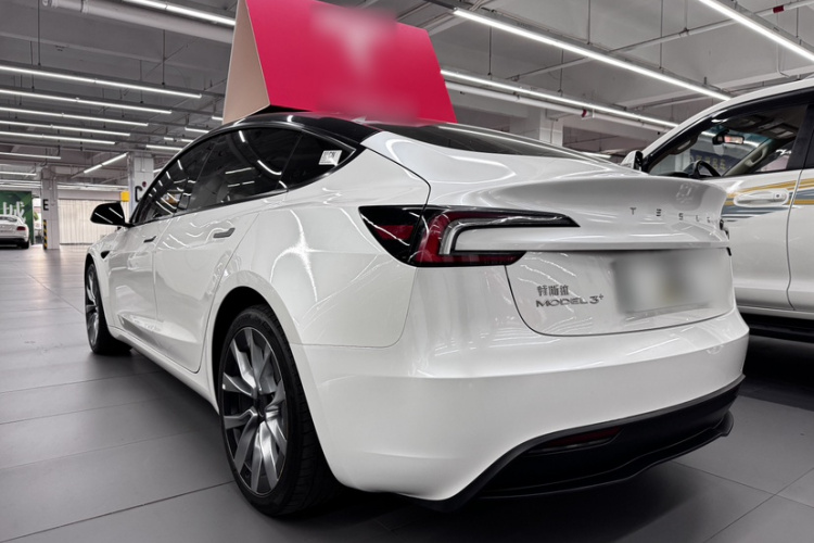 Tesla Model 3 2023 #6 Tesla Model 3 2023 car image #6
