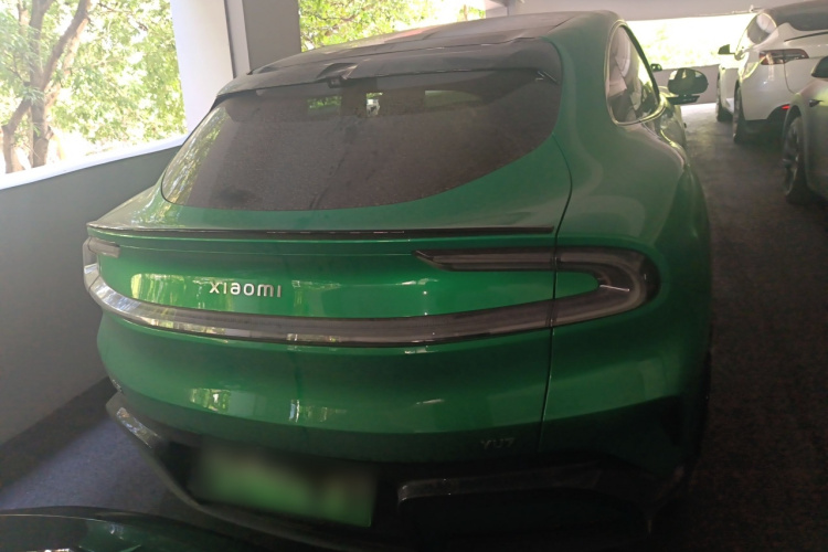 MI YU7 2025 #6 MI YU7 2025 صورة سيارة #6