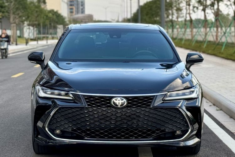 Toyota Avalon 2023 car image #6