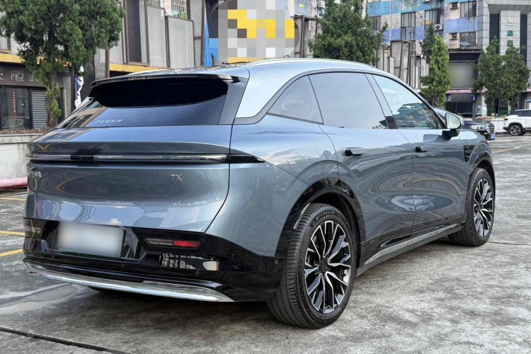 Zeekr 7X 2024 car image #6