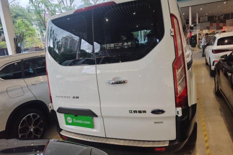 Ford Transit 2019 imagen de coche #6