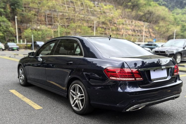Mercedes-Benz E Class 2015 car image #6