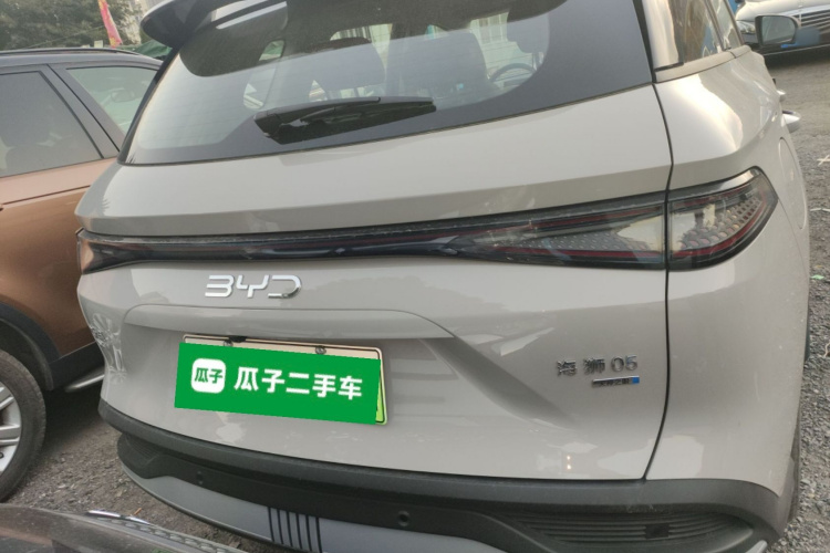 BYD Sea Lion 05 DM-i 2025 car image #6