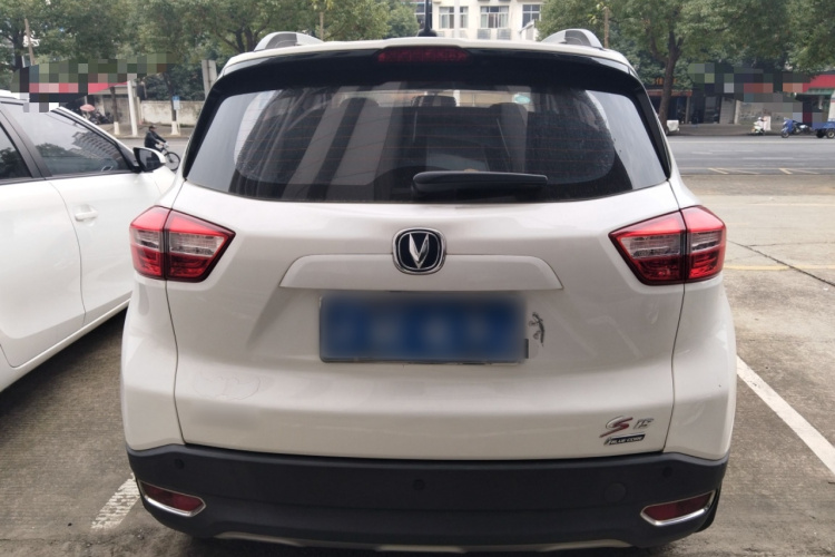 Changan CS15 2017 изображение автомобиля #6