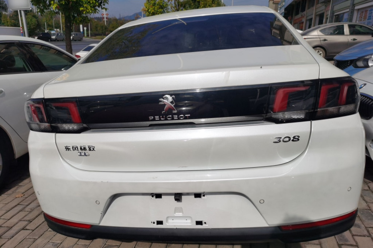 Peugeot 308 2017 #6 Peugeot 308 2017 car image #6
