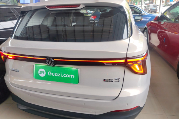 MG ES5 2025 car image #6