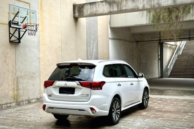 劳斯莱斯 欧蓝德 2022 #6 劳斯莱斯 欧蓝德 2022 汽车图片 #6