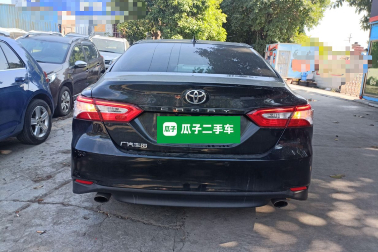 Toyota Camry 2021 car image #6