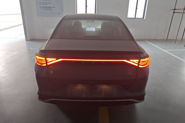 GEELY Emgrand L HiP 2023 car image #6