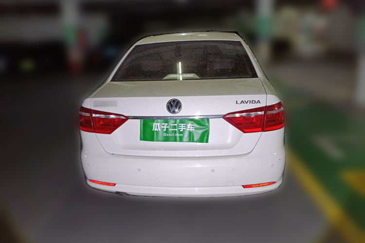 Volkswagen Lavida 2013 car image #6