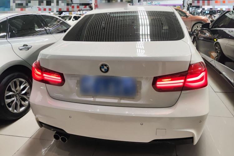 BMW 3 Series 2017 #6 BMW 3 Series 2017 car image #6