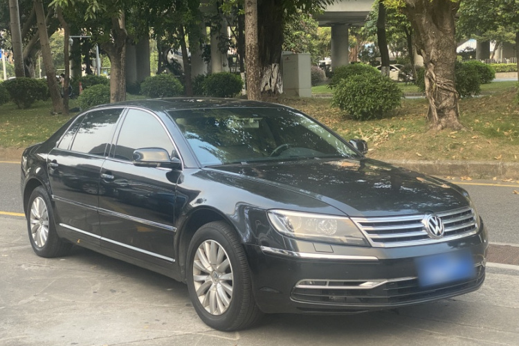 Volkswagen Pheaton 2013 immagine di auto #6