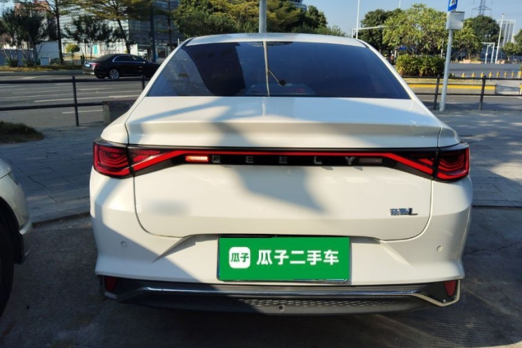 Emgrand L 2022 car image #6