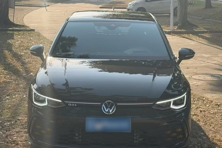 Volkswagen GolfGTI 2023 car image #6