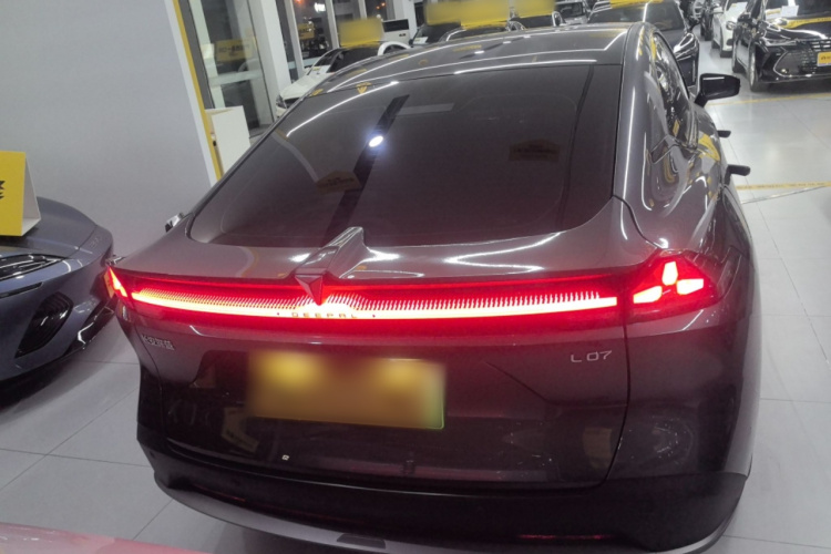 Deepal L07 2024 image de voiture #6