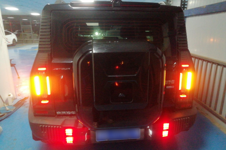 Jetour Traveller 2023 car image #6