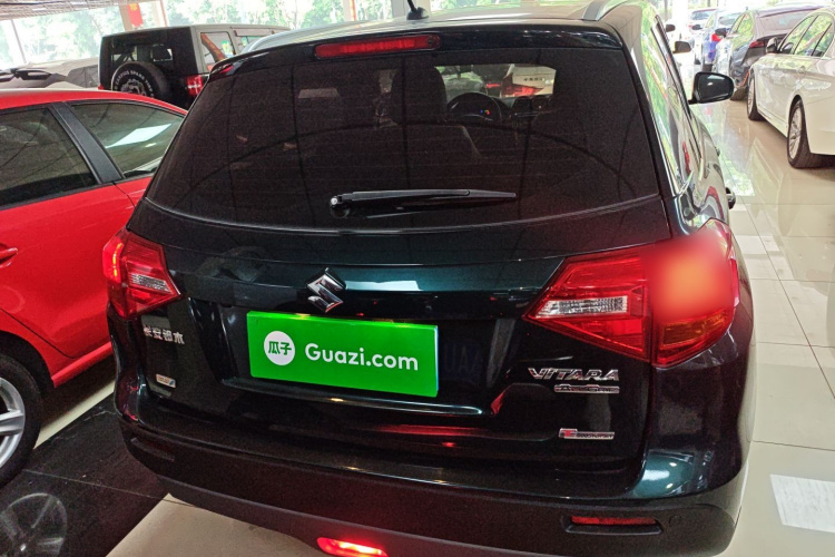 Suzuki Vitara 2018 car image #6