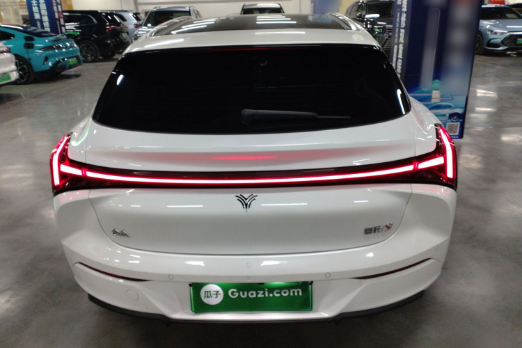 哪吒汽车 哪吒S猎装 2025 #6 哪吒汽车 哪吒S猎装 2025 汽车图片 #6