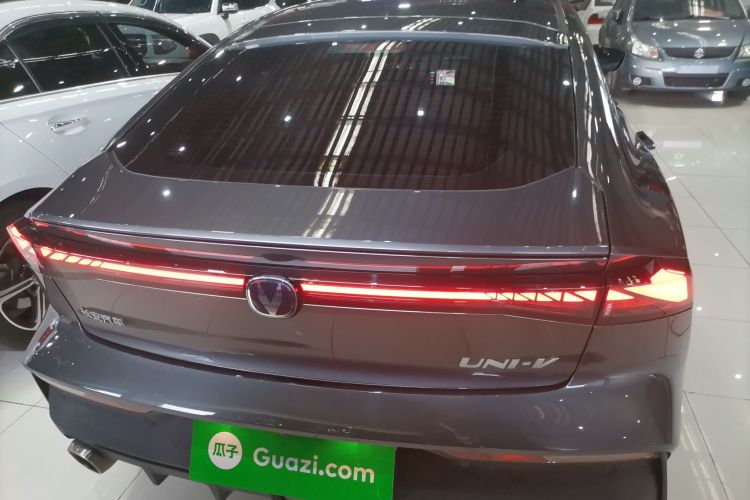 Changan UNI-V 2022 #6 Changan UNI-V 2022 car image #6