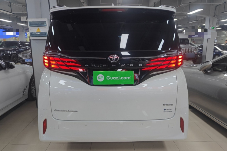 Toyota Alphard 2023 #6 Toyota Alphard 2023 car image #6