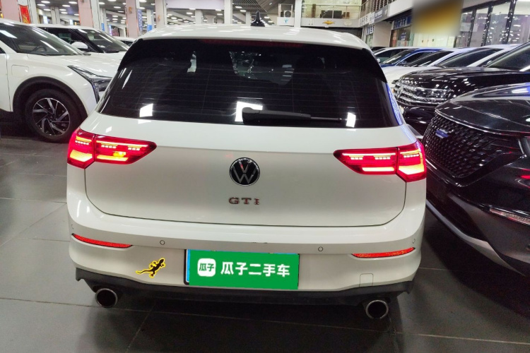 Volkswagen GolfGTI 2022 car image #6