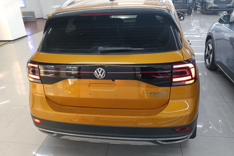 Volkswagen T-Cross 2019 car image #6