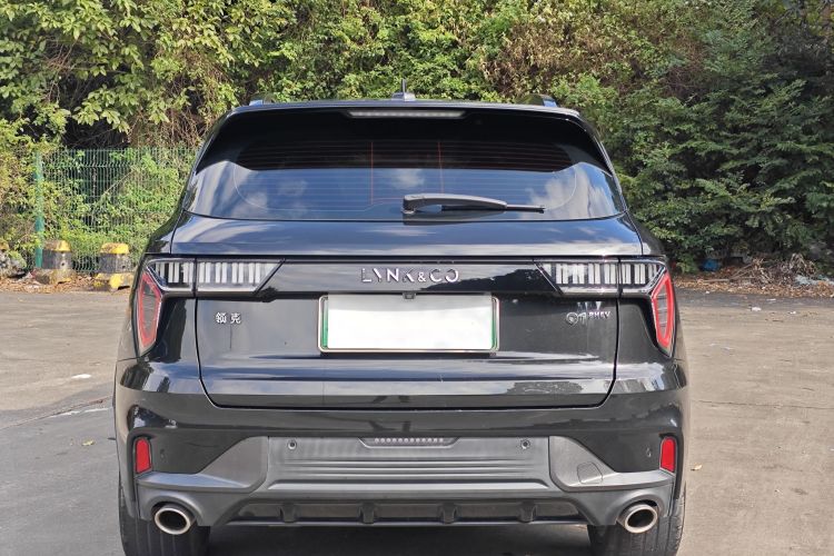 Lynk & Co 01 EM-P 2022 car image #6