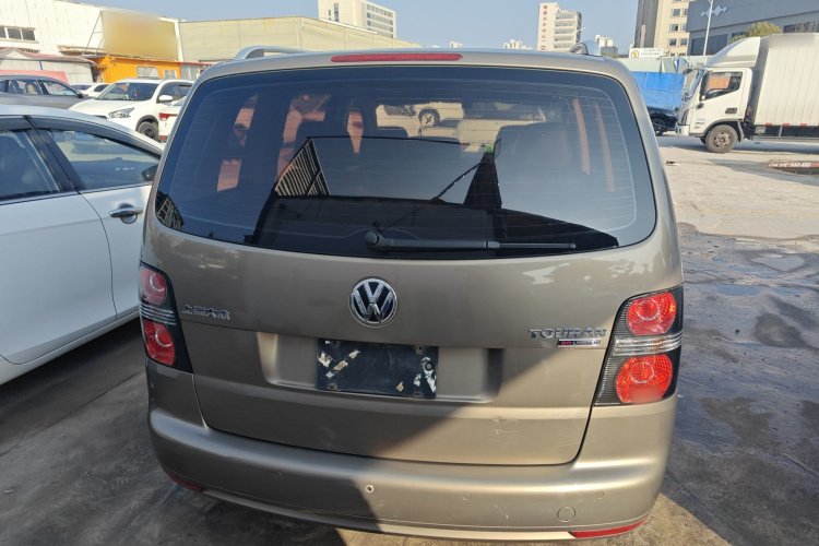 Volkswagen Touran 2014 #6 Volkswagen Touran 2014 immagine di auto #6