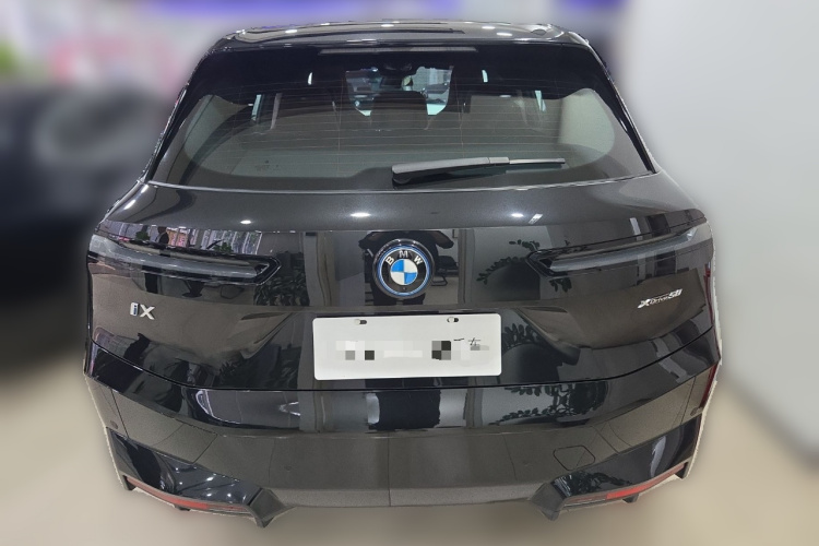 BMW iX 2024 immagine di auto #6