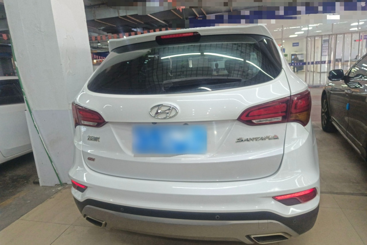 Hyundai Santa Fe 2017 #6 Hyundai Santa Fe 2017 car image #6