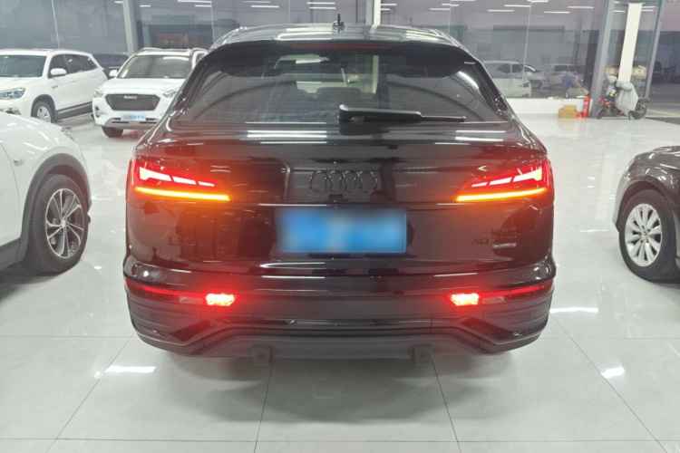 Audi Q5L Sportback 2023 #6 Audi Q5L Sportback 2023 car image #6