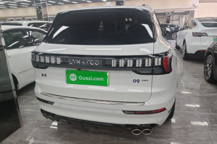 Lynk & Co 09 EM-P 2022 car image #6