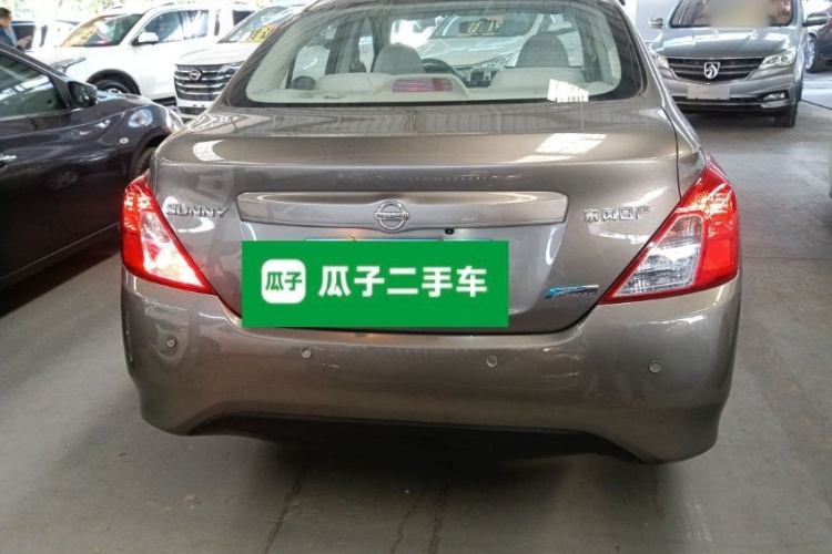 Nissan Sunny 2018 car image #6