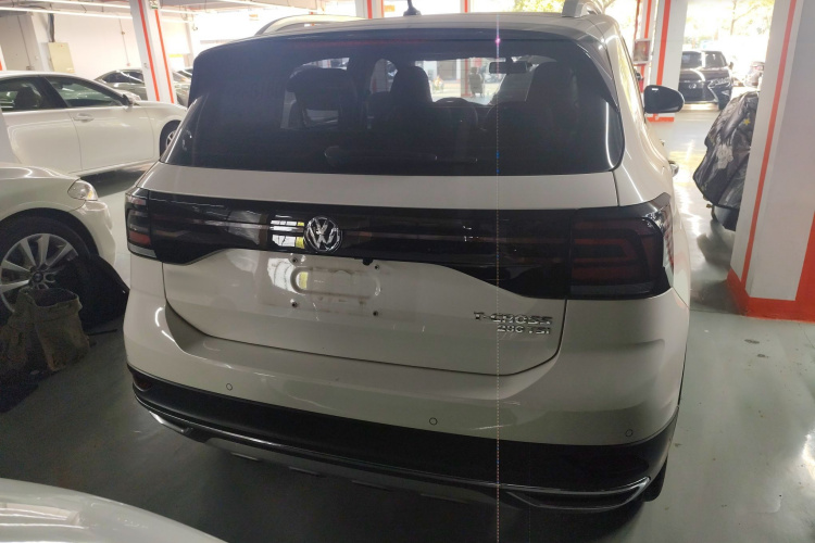 Volkswagen T-Cross 2020 #6 Volkswagen T-Cross 2020 car image #6