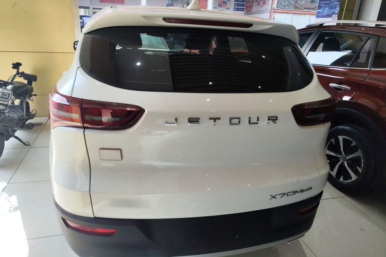 X70M 2020 car image #6