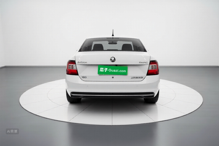 Skoda Rapid 2018 car image #6