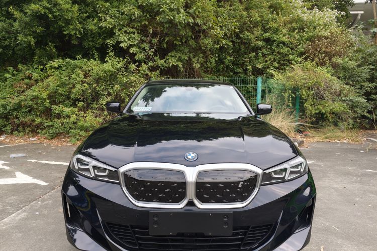 BMW i3 2024 car image #6