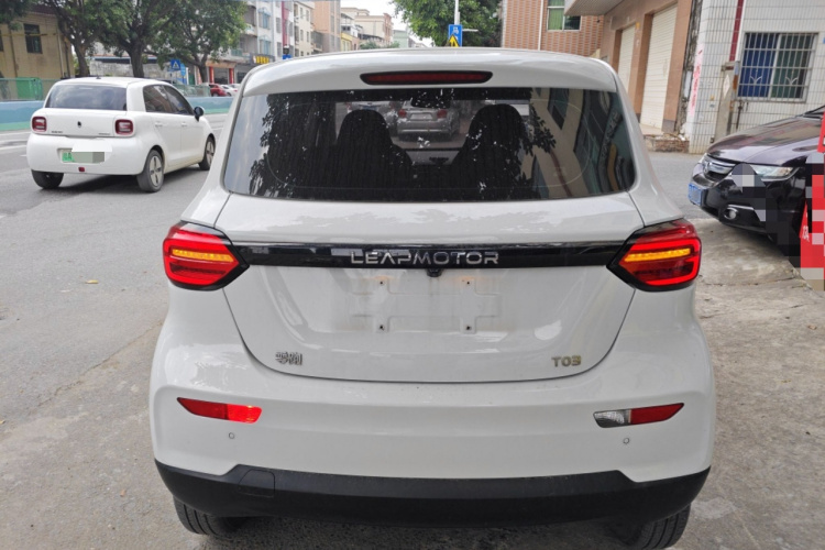 零跑汽车 零跑T03 2023 汽车图片 #6