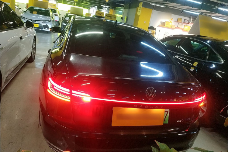 Volkswagen Passat New Energy 2023 immagine di auto #6