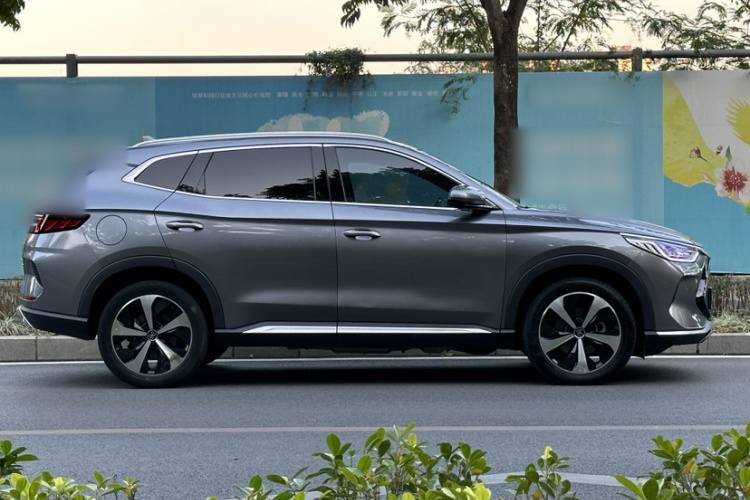 BYD Song Plus New Energy 2022 car image #6