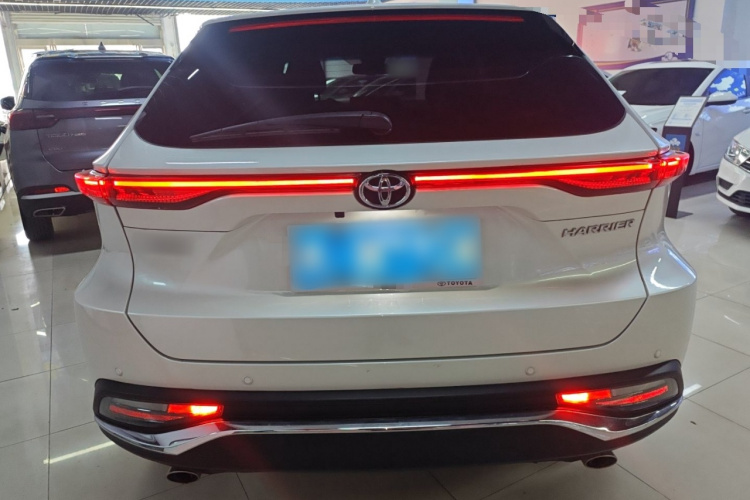 Toyota Harrier 2023 immagine di auto #6