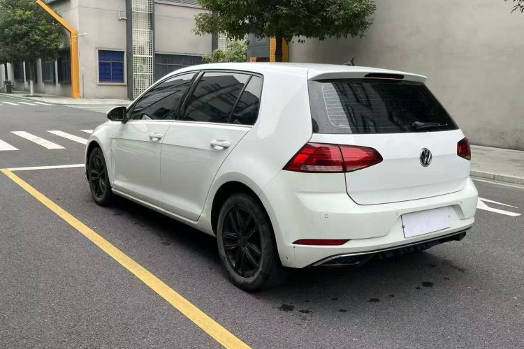 Volkswagen Golf 2019 immagine di auto #6