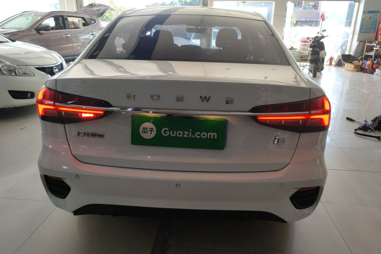 Roewe i5 2021 car image #6