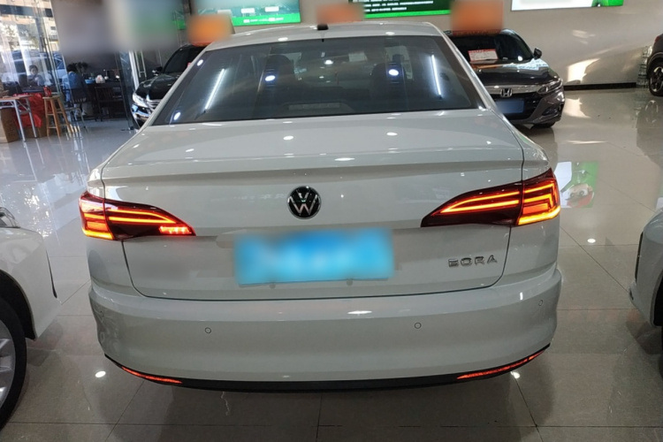 Volkswagen Bora 2021 car image #6