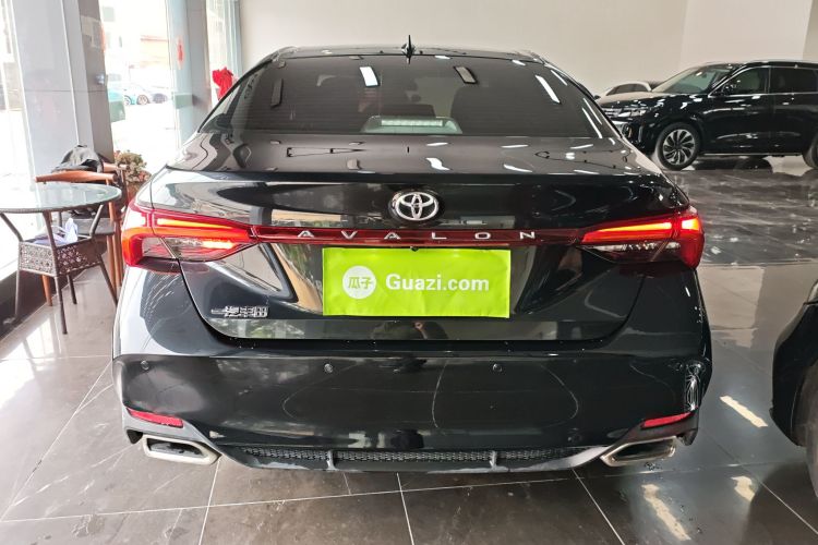 Toyota Avalon 2023 car image #6