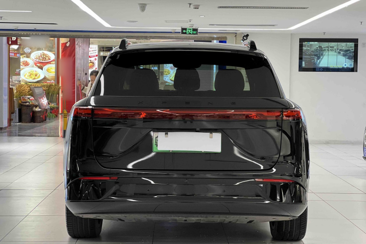 Xpeng G9 2025 immagine di auto #6