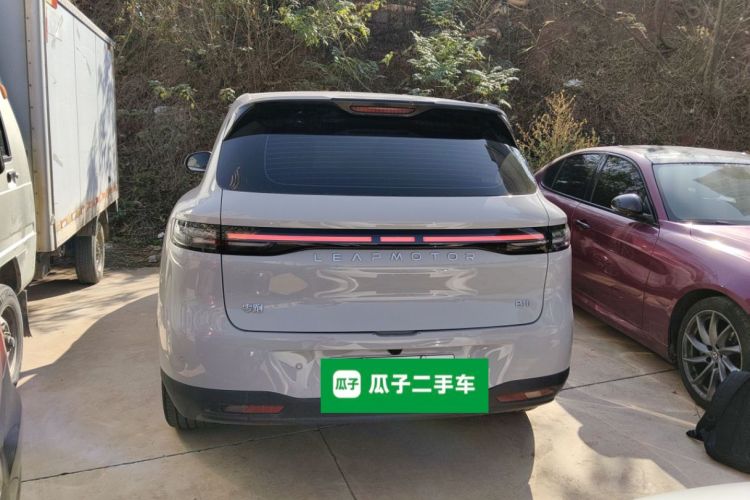 零跑汽车 零跑B10 2025 汽车图片 #6