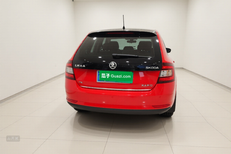 Skoda Rapid Spaceback 2014 car image #6