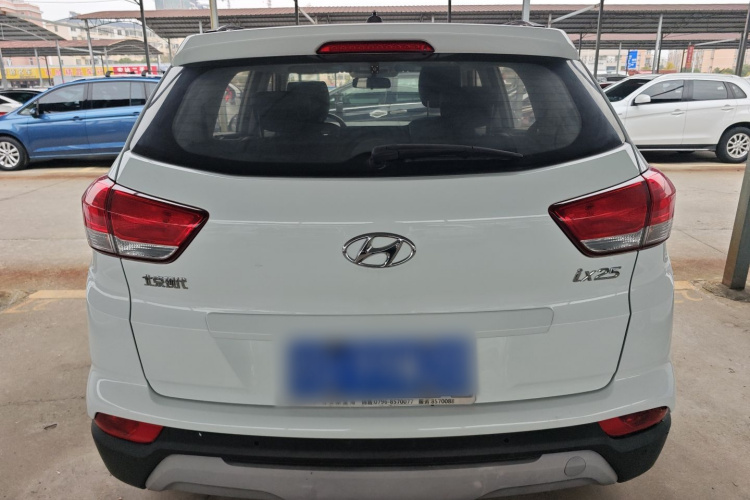 Hyundai ix25 2018 #6 Hyundai ix25 2018 car image #6